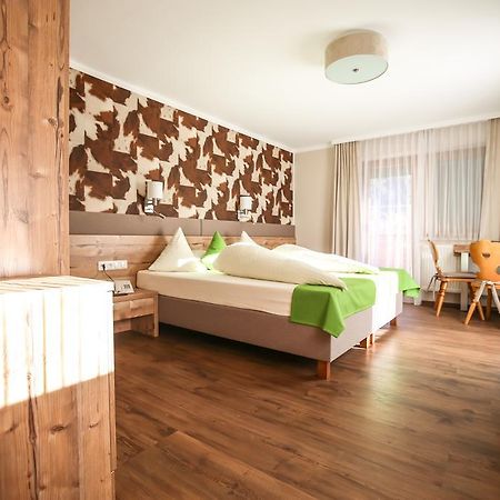 Hotel Landhaus Carla Mayrhofen Oda fotoğraf